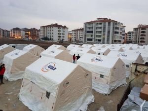 Yıl sonuna kadar depremzedelere 10 bin konut teslim edilecek