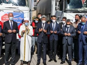 Van’dan İzmir’e yardım TIR'ları dualarla gönderildi