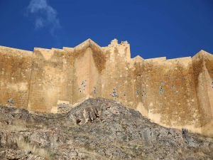 Bayburt kalesi ihtişamlı günlerine dönüyor