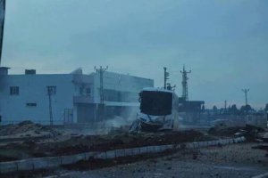 Nusaybin'de polis aracına saldırı: 10 yaralı