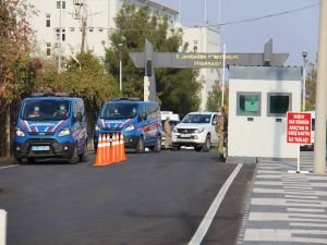 Diyarbakır merkezli 5 ilde yapılan PKK operasyonunda 12 şüpheli yakalandı