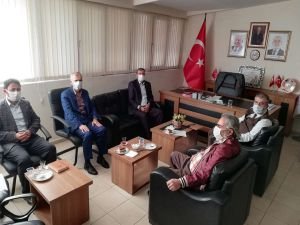 HÜDA PAR Antalya İl Başkan’ından Saadet Partisine ziyaret