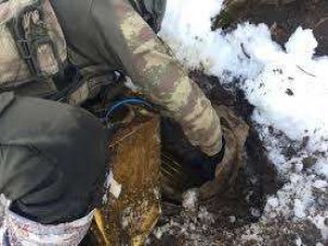 Bitlis kırsalında bir ton patlayıcı ile çok sayıda silah ve mühimmat ele geçirildi