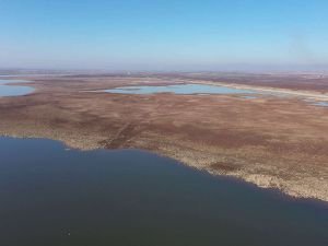 Devegeçidi Barajı suyu yaklaşık 150 metre geri çekildi