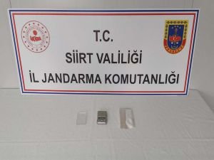 Siirt’te jandarmanın dur ihtarına uymayan 3 şüpheli kovalamaca sonucu yakalandı