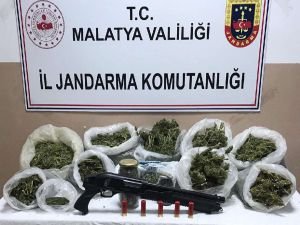 Malatya'da 5 kilo esrar ele geçirildi