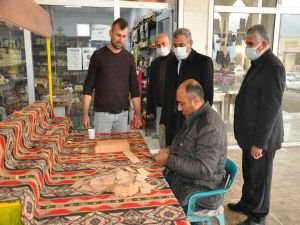 ​HÜDA PAR heyeti Hasankeyf’te pandemi mağduru esnafı ziyaret etti