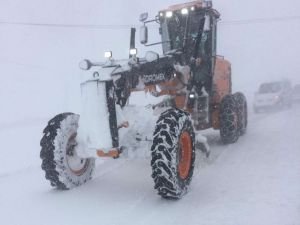 Tunceli-Erzincan Karayolu tipi nedeniyle kapandı