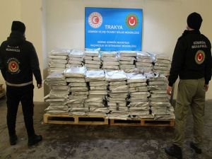 Kapıkule'de 230 kilo esrar ele geçirildi