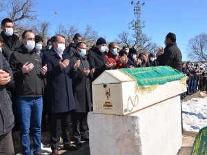 Sağlık-Sen Genel Başkan Yardımcısı Aslan ve babası defnedildi