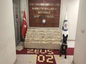 Van'da yapılan uyuşturucu operasyonunda 22 kilogram eroin ele geçirildi