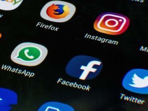 WhatsApp ve Instagram çöktü mü? Erişim sorunu nedir, neden ulaşılmıyor?