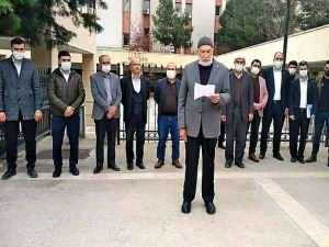 Amirallerin “darbe” imalı bildiriye tepkiler devam ediyor