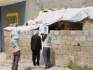 ​Kızıltepe Umut Kervanı Ramazan yardımlarına başladı