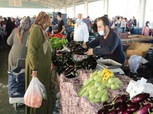 Pazarcı esnafı tam kapanma döneminde muafiyet talep ediyor