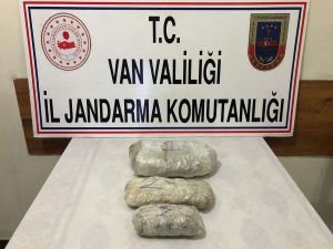 Van'da 5 kilogram esrar ele geçirildi