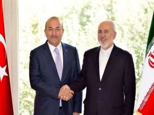 Çavuşoğlu ile Zarif "siyonist işgalci rejimin" saldırılarını görüştü