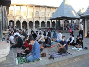 İslam ümmeti Mescid-i Aksa ve Kudüs'ün özgürlüğüyle çifte bayram yaşamak istiyor