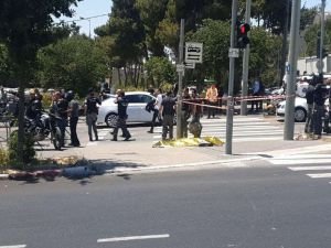 İşgalci siyonistlerin silahla yaraladığı Filistinli genç şehid oldu