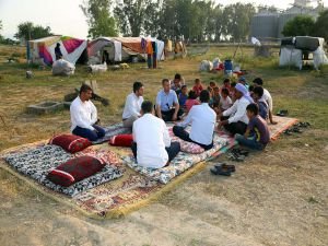 HÜDA PAR Şanlıurfa heyeti tarım işçilerinin sorunlarını yerinde tespit etti