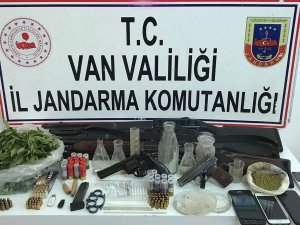 Uyuşturucu satıcılarına yönelik operasyon: 6 gözaltı