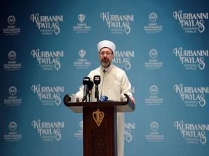 Diyanet İşleri Başkanı Erbaş'tan "dayanışma ve yardımlaşma" mesajı