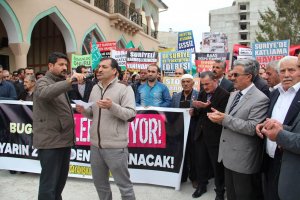 Van'da Halep'teki katliamları STK'lar protesto etti