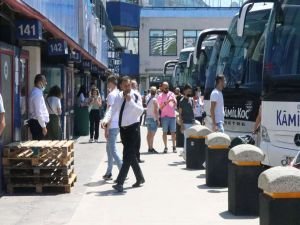 İstanbul'dan doğu illerine gidecekler bilet bulamıyor