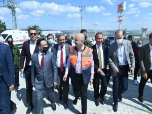 Bakan Karaismailoğlu, Afyonkarahisar -Şuhut Yolu yapım çalışmalarını inceledi