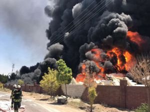 Gaziantep'teki tekne imalathanesinde büyük yangın