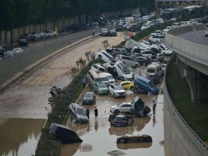 Çin'deki selde ölenlerin sayısı 302'ye yükseldi