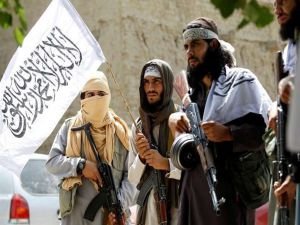 Taliban Afganistan'da iki eyalet başkentinin kontrolünü ele geçirdi