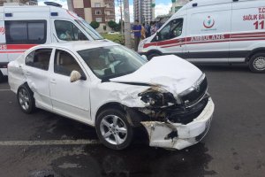 Diyarbakır’da meydana gelen trafik kazasında 4 kişi yaralandı