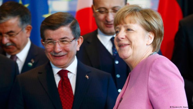 Davutoğlu,Teröre karşı birlikte mücadele edeceğiz