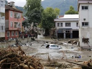 HÜDA PAR sel felaketlerindeki ihmal iddialarına dikkat çekti