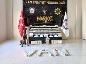 Van'da 72 kilogram uyuşturucu ele geçirildi