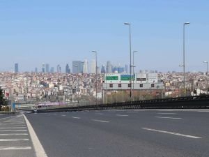 İstanbul'da bazı yollar trafiğe kapatıldı