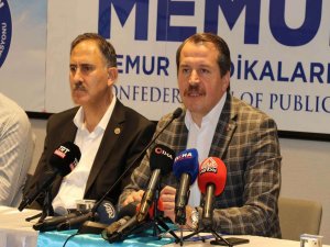 Memur-Sen Genel Başkanı Yalçın, basın mensuplarıyla bir araya geldi