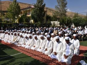 Bitlis Geylani Medresesi'nde ilimlerini tamamlayan 41 âlime icazetleri verildi