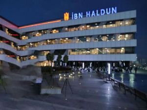 İbn Haldun Üniversitesi'nde aşı zorunlu oldu