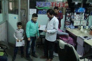 Başarılı öğrencilere traş bedeva