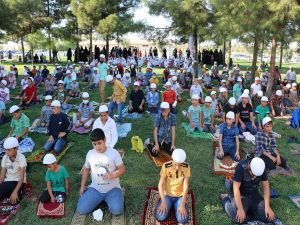 Şanlıurfa'da çocuklar "Hayat Namazla Güzeldir" etkinliğinde buluştu