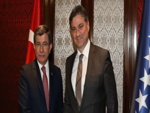 Başbakan Davutoğlu, Zvizdiç ile görüştü