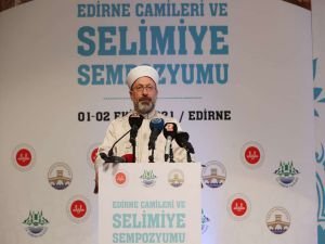 Diyanet İşleri Başkanı Erbaş: Camilerimizin, ihtiyaca göre imar edilmesine önem veriyoruz