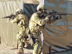 Suriye'den nefes kesen operasyon Özel tim karargahı bastı