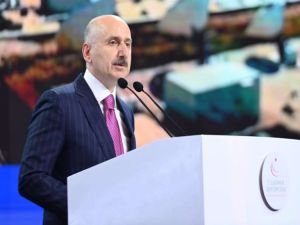 Bakan Karaismailoğlu: Kanal İstanbul, boğazları kullanan tüm ülkeler için büyük önem arz ediyor