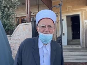 İşgalci rejim Şeyh İkrime Sabri’nin evine baskın düzenledi