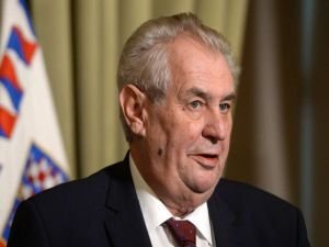 Çekya Devlet Başkanı Zeman hastaneye kaldırıldı