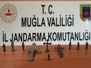 Muğla'da Helenistik dönemi ait heykeller ele geçirildi