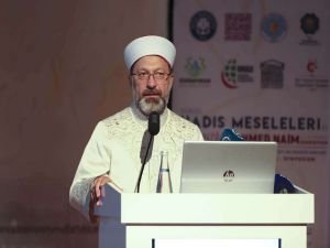 Diyanet İşleri Başkanı Erbaş: Müslümanlar meydanda olmadığı için kötüler kötülükte yarışıyor